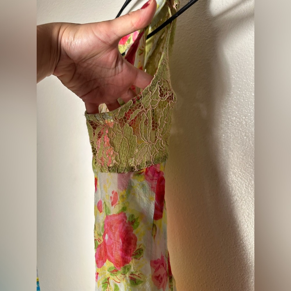 Aratta Evening Prime Rose
Dress size small Aratta Floral Shirt Dress - Picture 7 of 13